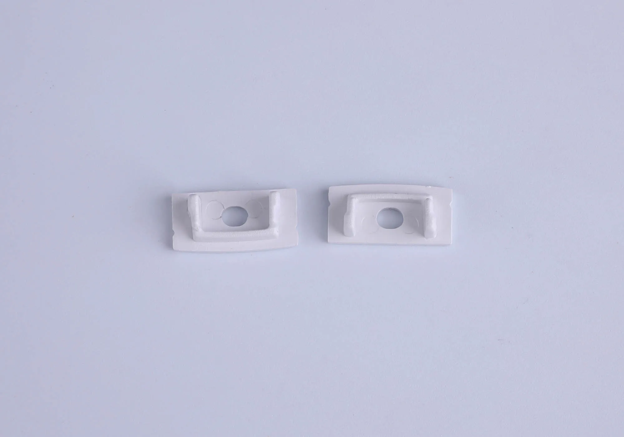 Tiras 17 x 8.5mm White Profile End Cap With Hole (1pc) for M7381 M7384  Mantra Fusion Tiras LED Profile